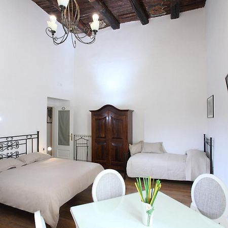 Napoli Pietrasanta Lt Acomodação com café da manhã Exterior foto